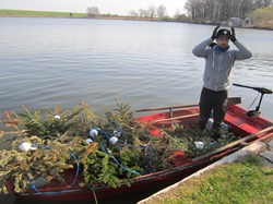Florian Maier mit Zandernestern