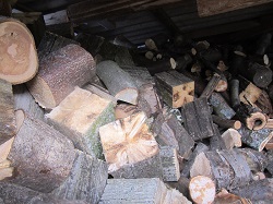 die volle Holzhütte